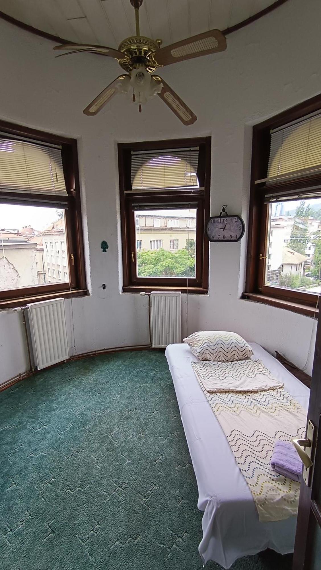 Maria'S Tower Apartment Sarajevo Ngoại thất bức ảnh